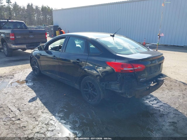 Ford FOCUS SE 2016 1FADP3F26GL285695 Image 3