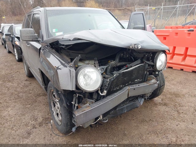 2015 Jeep Patriot Sport მანქანა იყიდება აუქციონზე, vin: 1C4NJPBA9FD430659, აუქციონის ნომერი: 44528525