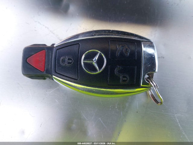 44528527 :رقم المزاد ، WDDGF5EB3BR168045 vin ، 2011 Mercedes-benz C 300 Luxury مزاد بيع