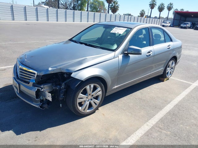 44528527 :رقم المزاد ، WDDGF5EB3BR168045 vin ، 2011 Mercedes-benz C 300 Luxury مزاد بيع