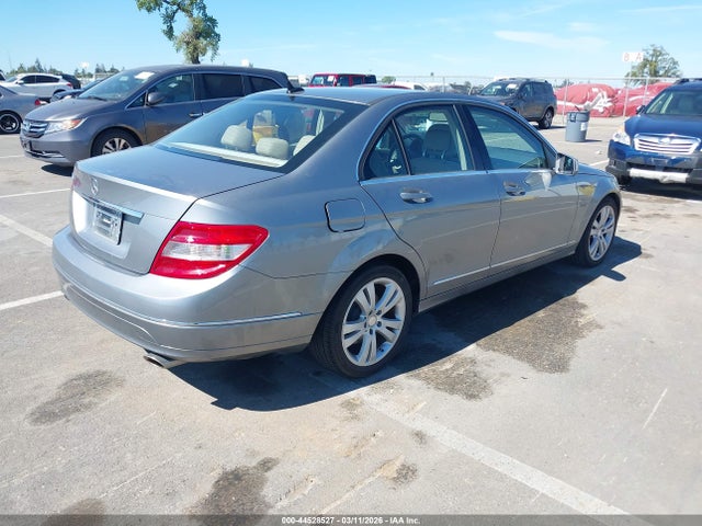 44528527 :رقم المزاد ، WDDGF5EB3BR168045 vin ، 2011 Mercedes-benz C 300 Luxury مزاد بيع