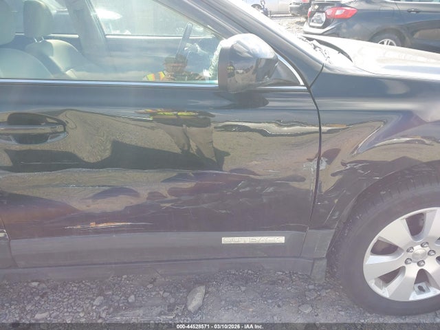44528571 :رقم المزاد ، 4S4BRBCC7A3385150 vin ، 2010 Subaru Outback 2.5i Premium مزاد بيع