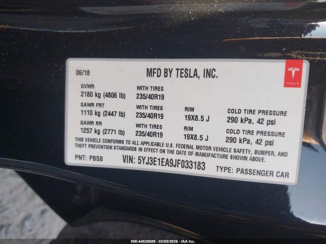 2018 TESLA MODEL 3 5YJ3E1EA9JF033183 Photo 8