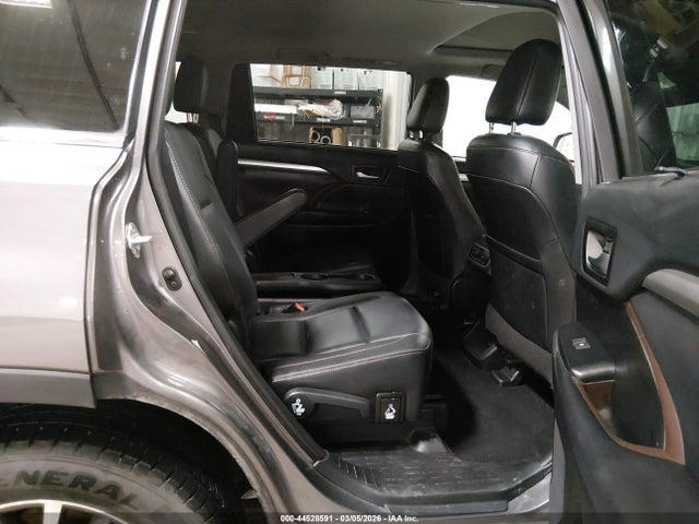 44528591 :رقم المزاد ، 5TDJZRFH2KS563935 vin ، 2019 Toyota Highlander Xle مزاد بيع