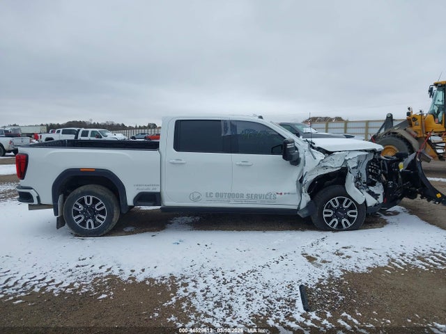 44528613 :رقم المزاد ، 1GT49VEYXNF210564 vin ، 2022 Gmc Sierra 3500hd 4wd  Standard Bed At4 مزاد بيع