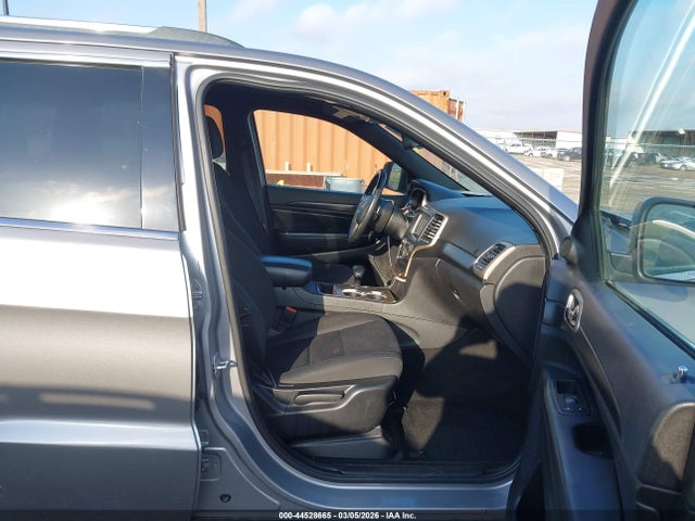 Продаж на аукціоні авто 2014 Jeep Grand Cherokee Laredo, vin: 1C4RJFAG9EC176375, номер лоту: 44528665