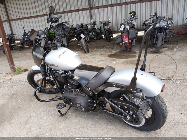 2020 HARLEY-DAVIDSON FXBB 1HD1YJJ28LB046170 Photo 2