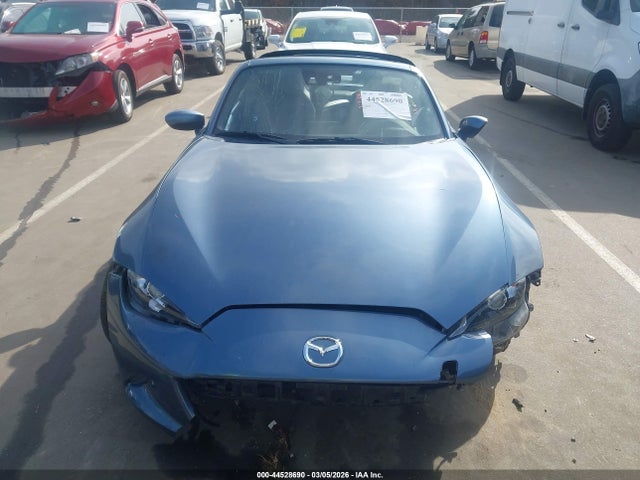 44528690 :رقم المزاد ، JM1NDAM73H0108115 vin ، 2017 Mazda Mx-5 Miata Rf Grand Touring مزاد بيع