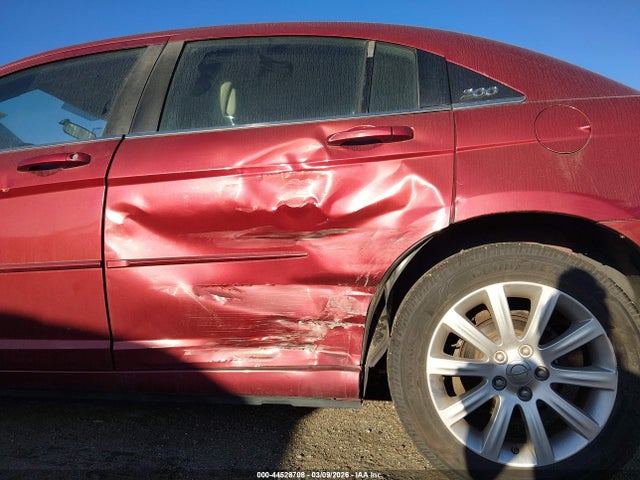 44528708 :رقم المزاد ، 1C3CCBBB0EN144659 vin ، 2014 Chrysler 200 Touring مزاد بيع