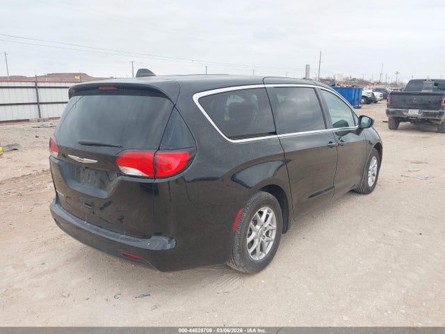 2024 CHRYSLER VOYAGER 2C4RC1CG1RR167872 Photo 3