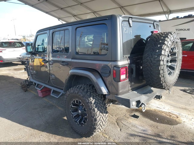 1C4HJXEN3KW514874 Jeep Wrangler Unlimited Sahara 4x4