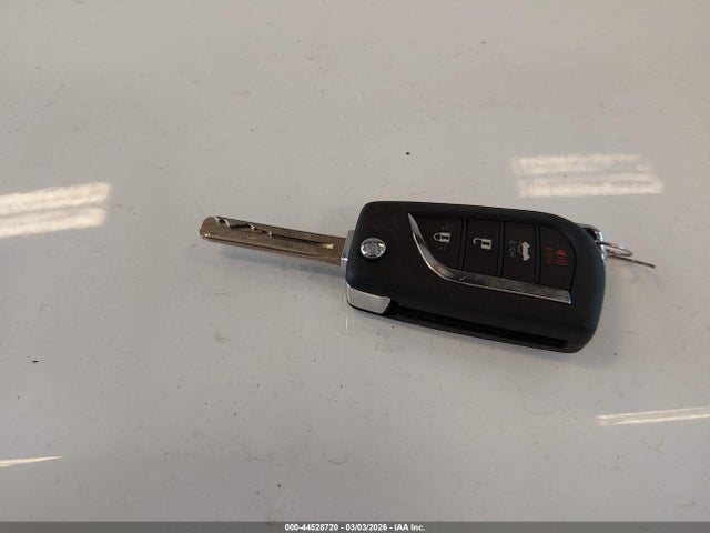 Toyota COROLLA LE 2021 JTDEPMAE9MJ160039 Image 11
