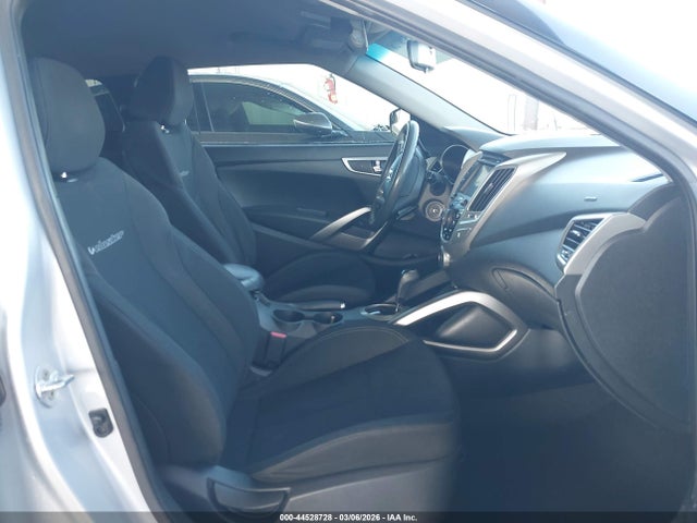 KMHTC6AD0GU291607 Hyundai Veloster