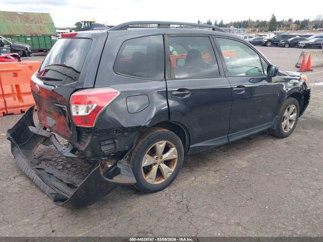 44528747 :رقم المزاد ، JF2SJADC2GH550197 vin ، 2016 Subaru Forester 2.5i Premium مزاد بيع