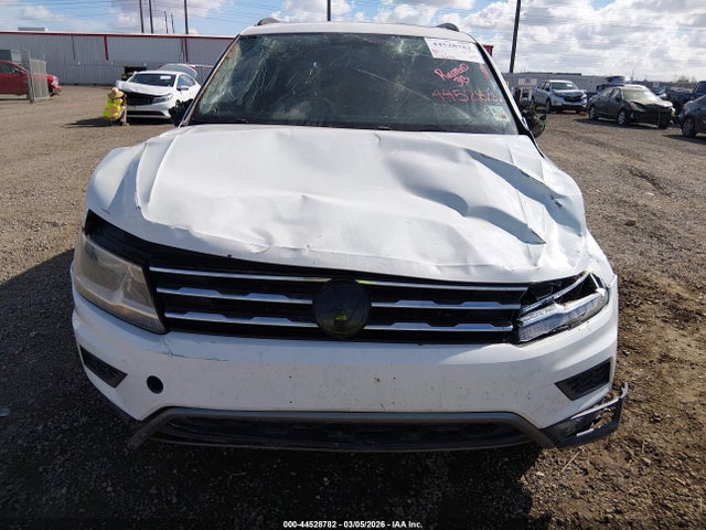 44528782 :رقم المزاد ، 3VV3B7AX2JM011917 vin ، 2018 Volkswagen Tiguan 2.0t Se/2.0t Sel مزاد بيع