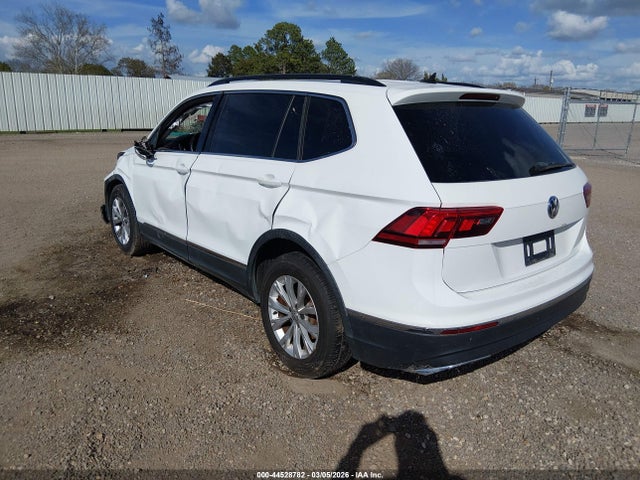 44528782 :رقم المزاد ، 3VV3B7AX2JM011917 vin ، 2018 Volkswagen Tiguan 2.0t Se/2.0t Sel مزاد بيع