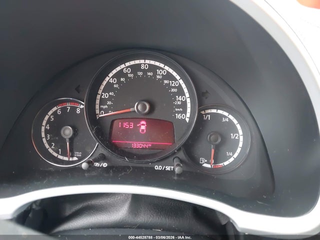 2013 Volkswagen Beetle 2.0t Turbo მანქანა იყიდება აუქციონზე, vin: 3VWV67AT1DM660053, აუქციონის ნომერი: 44528788