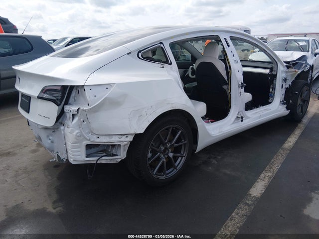 2021 TESLA MODEL 3 5YJ3E1EB3MF936992 Photo 3
