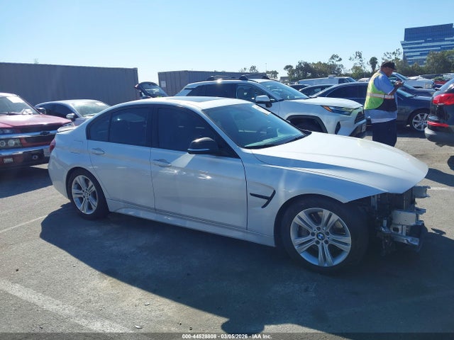 BMW 328I 2016 WBA8E9G58GNU29584 Image 13