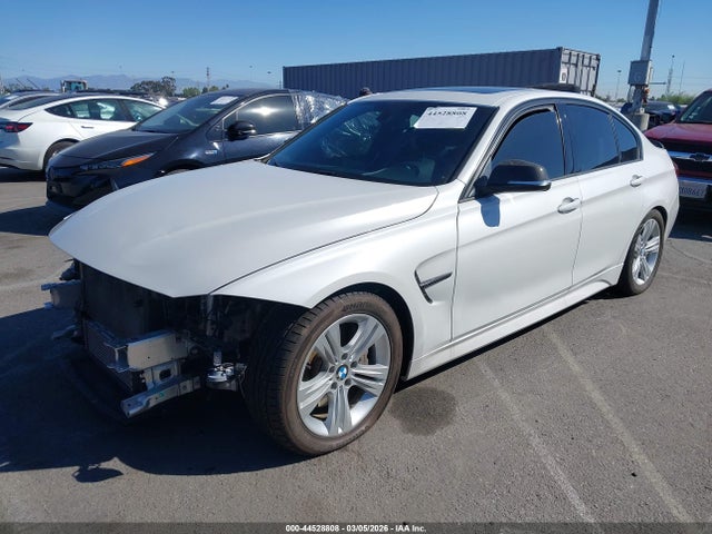 BMW 328I 2016 WBA8E9G58GNU29584 Image 2