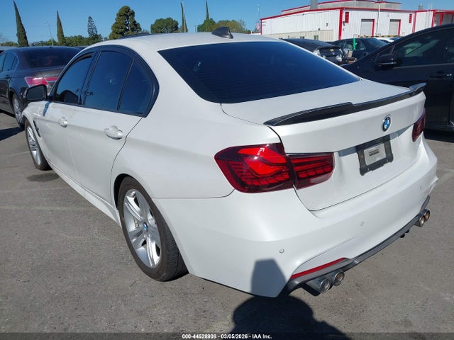 BMW 328I 2016 WBA8E9G58GNU29584 Image 3