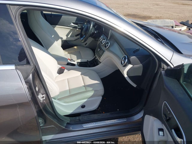 Продажа на аукционе авто 2015 Mercedes-benz Cla 250, vin: WDDSJ4EB4FN252469, номер лота: 44528821
