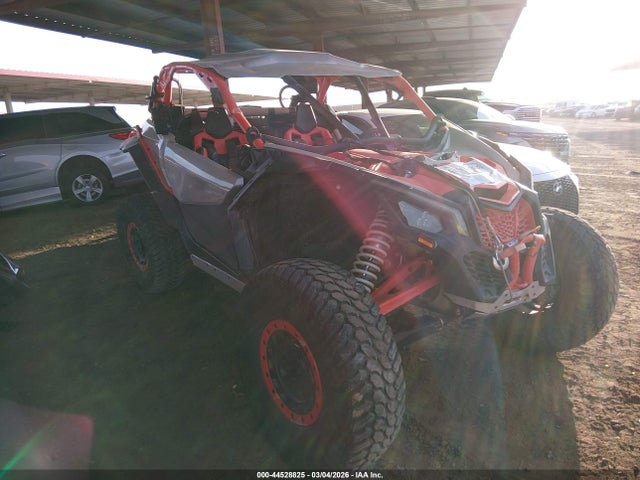 2022 CAN-AM MAVERICK X3 3JBVVAV49NE001724