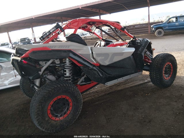 2022 CAN-AM MAVERICK X3 3JBVVAV49NE001724 Photo 3