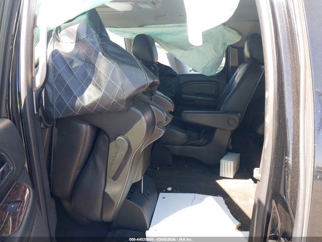 Продажа на аукционе авто 2013 Gmc Yukon Xl 1500 Denali, vin: 1GKS2MEF5DR261749, номер лота: 44528886