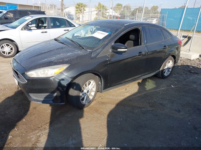 Ford FOCUS SE 2015 1FADP3F23FL288147 Image 2