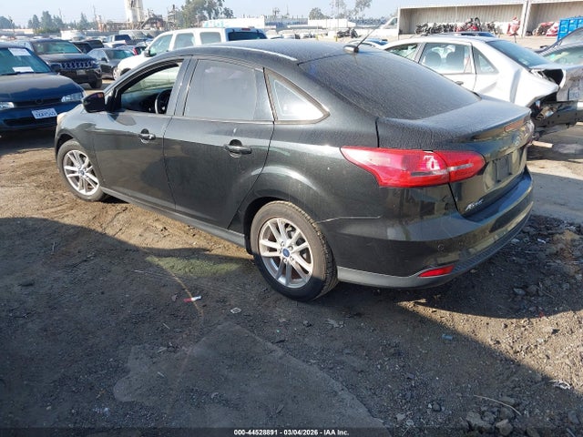 Ford FOCUS SE 2015 1FADP3F23FL288147 Image 3