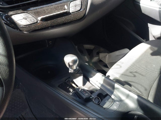 Toyota C-HR LE 2020 JTNKHMBX3L1076356 Image 11
