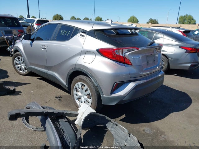Toyota C-HR LE 2020 JTNKHMBX3L1076356 Image 3