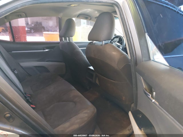4T1B11HK8JU518722 Toyota CAMRY LE