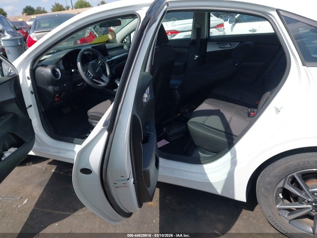 KIA Forte Lxs 2022 3KPF24AD7NE490299 Image 8
