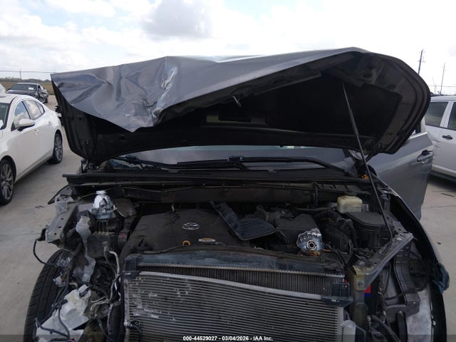 5TDKZRFH0HS513788 Toyota Highlander Xle