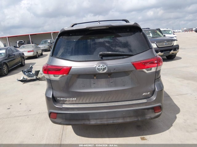 5TDKZRFH0HS513788 Toyota Highlander Xle