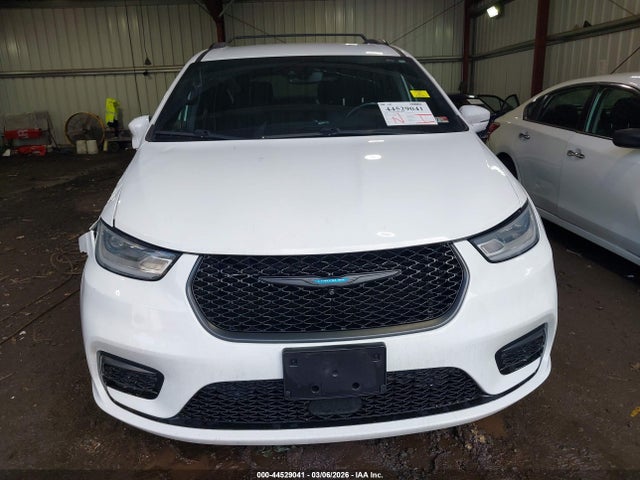 Продажа на аукционе авто 2021 Chrysler Pacifica Hybrid Touring L, vin: 2C4RC1L7XMR517685, номер лота: 44529041