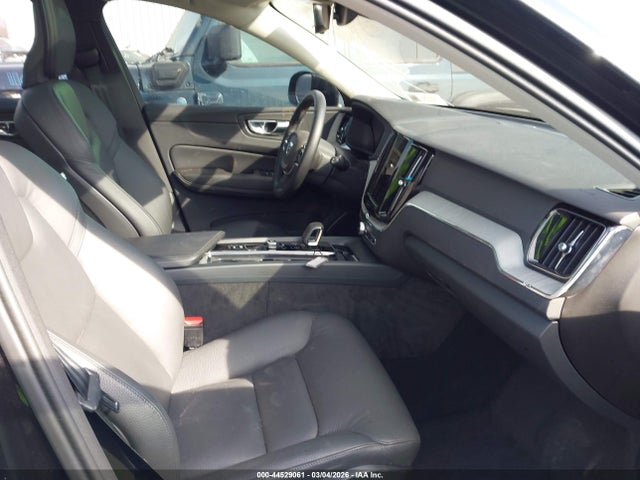 2025 VOLVO XC60 YV4M12RC7S1140872 Photo 4