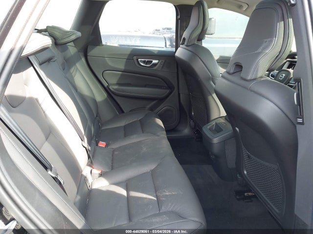 2025 VOLVO XC60 YV4M12RC7S1140872 Photo 7