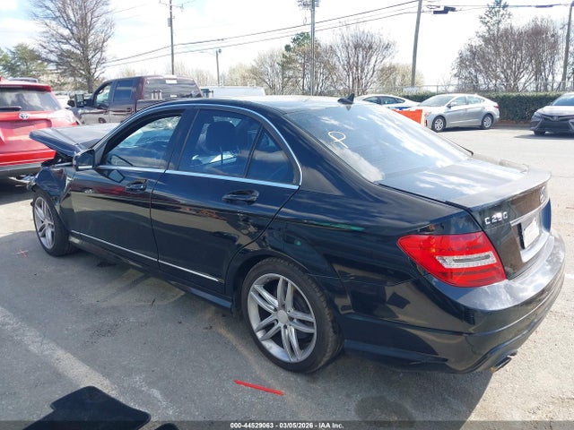 44529063 :رقم المزاد ، WDDGF4HB6DG093460 vin ، 2013 Mercedes-benz C 250 Sport مزاد بيع