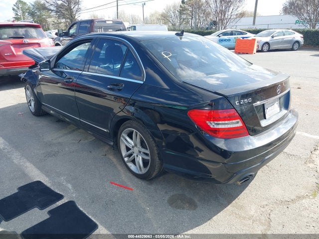 44529063 :رقم المزاد ، WDDGF4HB6DG093460 vin ، 2013 Mercedes-benz C 250 Sport مزاد بيع