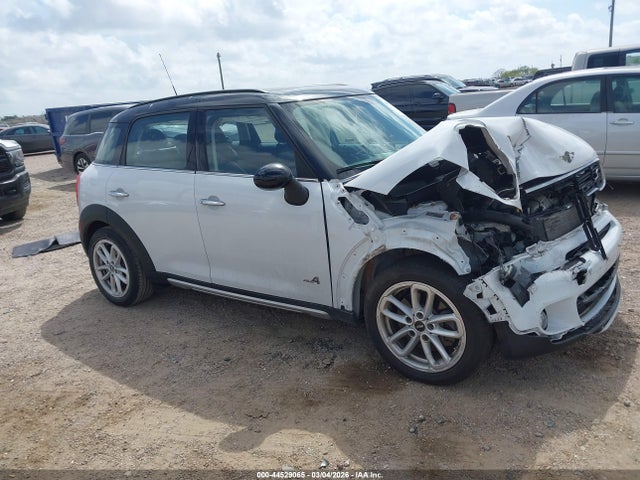 2015 MINI COUNTRYMAN WMWZC5C53FWP46643