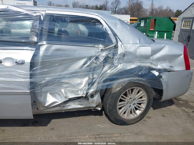 Продаж на аукціоні авто 2010 Chrysler 300 Touring/signature Series/executive Series, vin: 2C3CA5CV8AH209521, номер лоту: 44529069