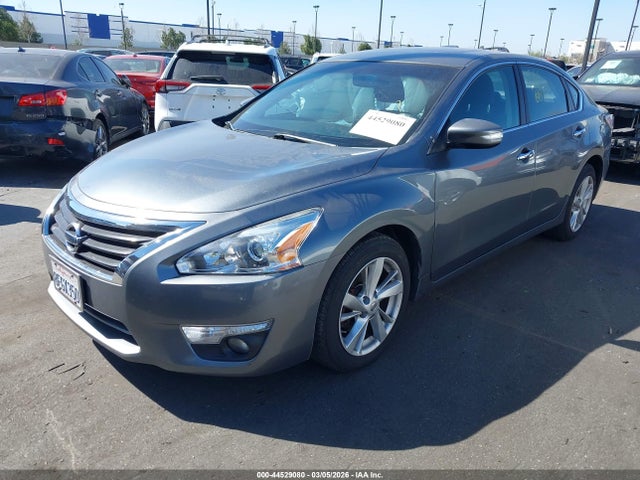 Nissan Altima 2.5 Sv 2014 1N4AL3AP6EC108644 Image 2