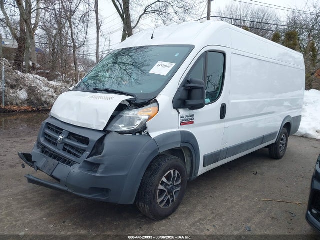 44529093 :رقم المزاد ، 3C6URVJG9JE106706 vin ، 2018 Ram Promaster 3500 Cargo Van High Roof 159 Wb Ext مزاد بيع