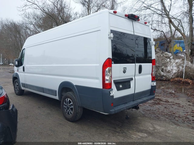 44529093 :رقم المزاد ، 3C6URVJG9JE106706 vin ، 2018 Ram Promaster 3500 Cargo Van High Roof 159 Wb Ext مزاد بيع