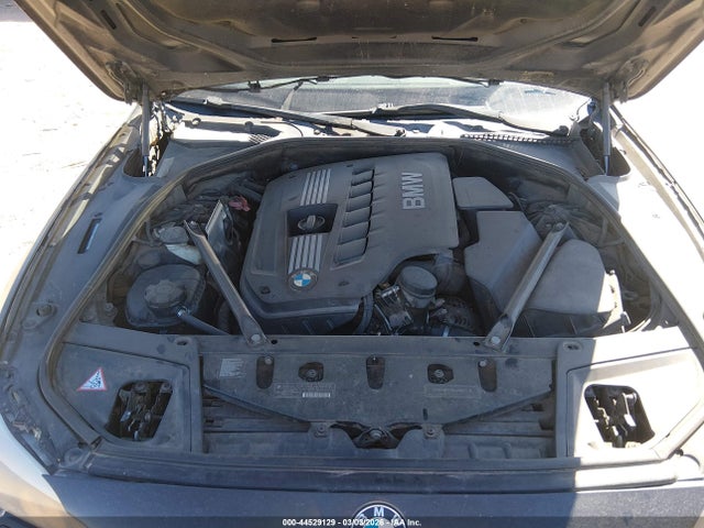 2011 Bmw 528i მანქანა იყიდება აუქციონზე, vin: WBAFR1C59BDS36913, აუქციონის ნომერი: 44529129