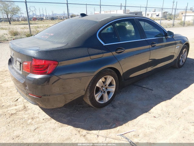 2011 Bmw 528i მანქანა იყიდება აუქციონზე, vin: WBAFR1C59BDS36913, აუქციონის ნომერი: 44529129