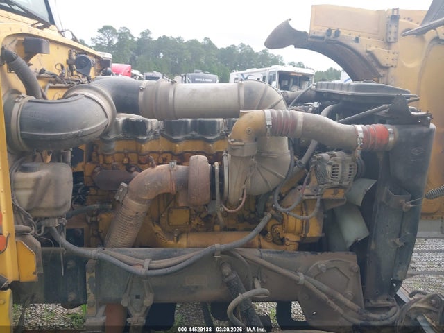 Продажа на аукционе авто 2001 Peterbilt 379, vin: 1XP5DB9X21N498677, номер лота: 44529138